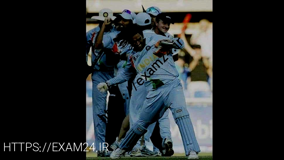 MS Dhoni قهرمانی هند در فینال جام جهانی T20 بر پاکستان در سال 2007 را جشن می گیرد. (منبع: توییتر) 